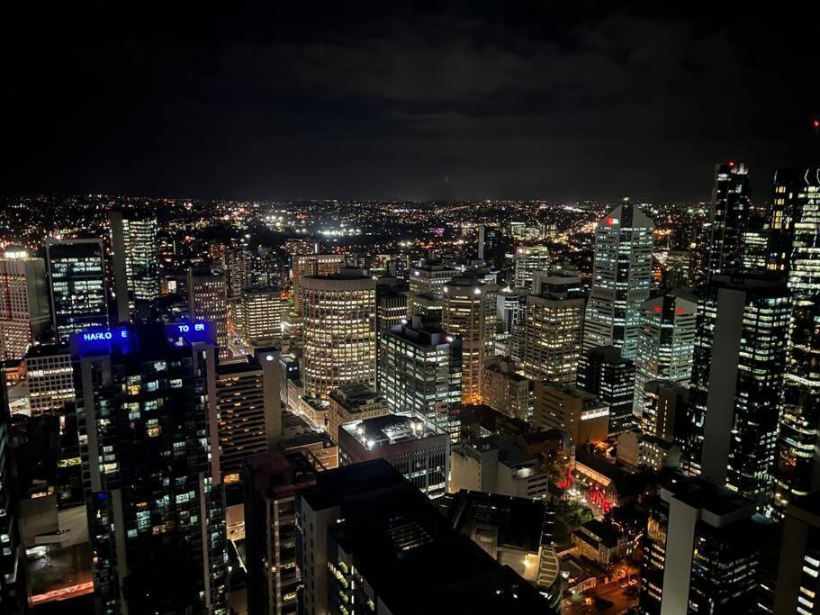 Amazing Views 60Th Level Skytower 3 Bedrooms Бризбейн Екстериор снимка
